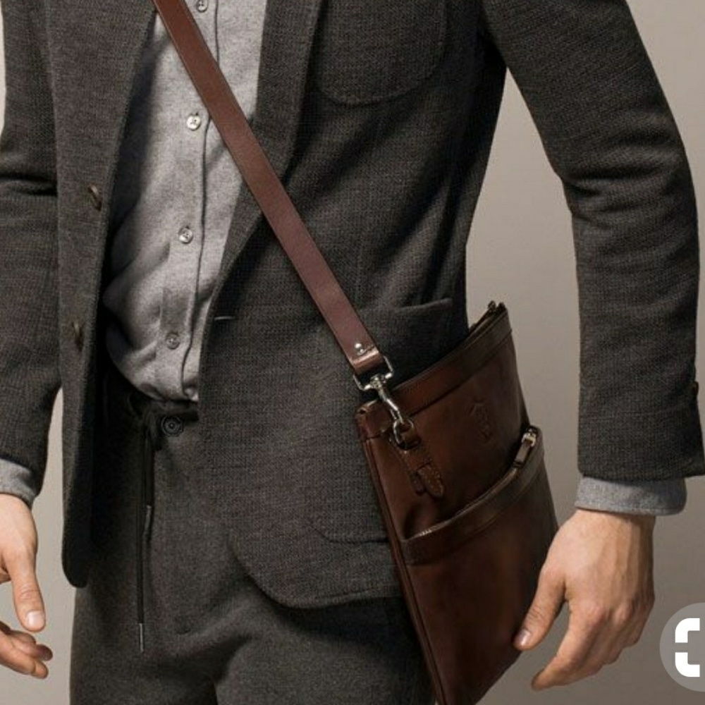 Unisex Brown leather messenger bag for men